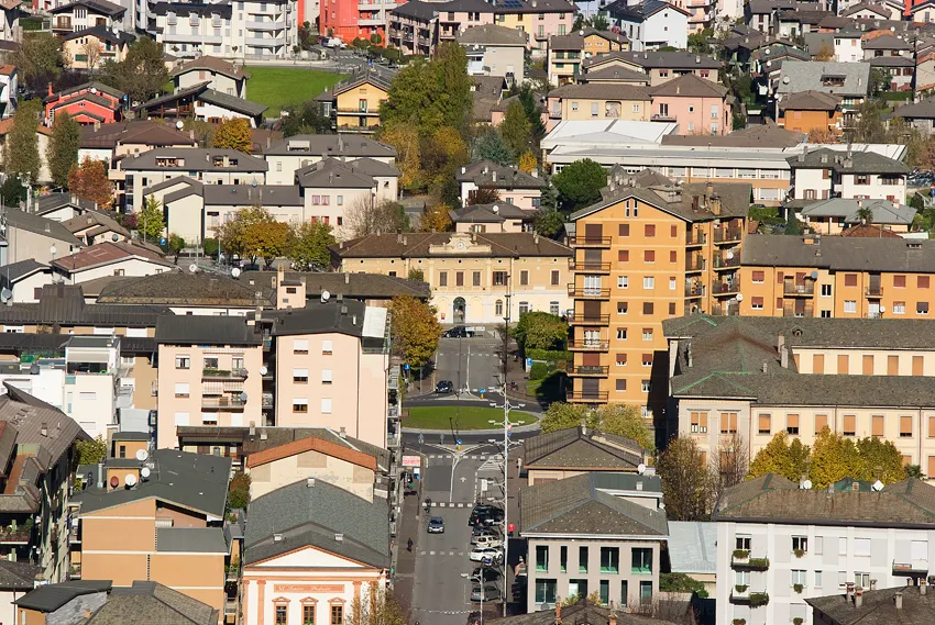 Viale Tommaso Ambrosetti